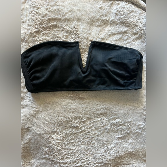 Bikini Tops - Picture 4 of 4